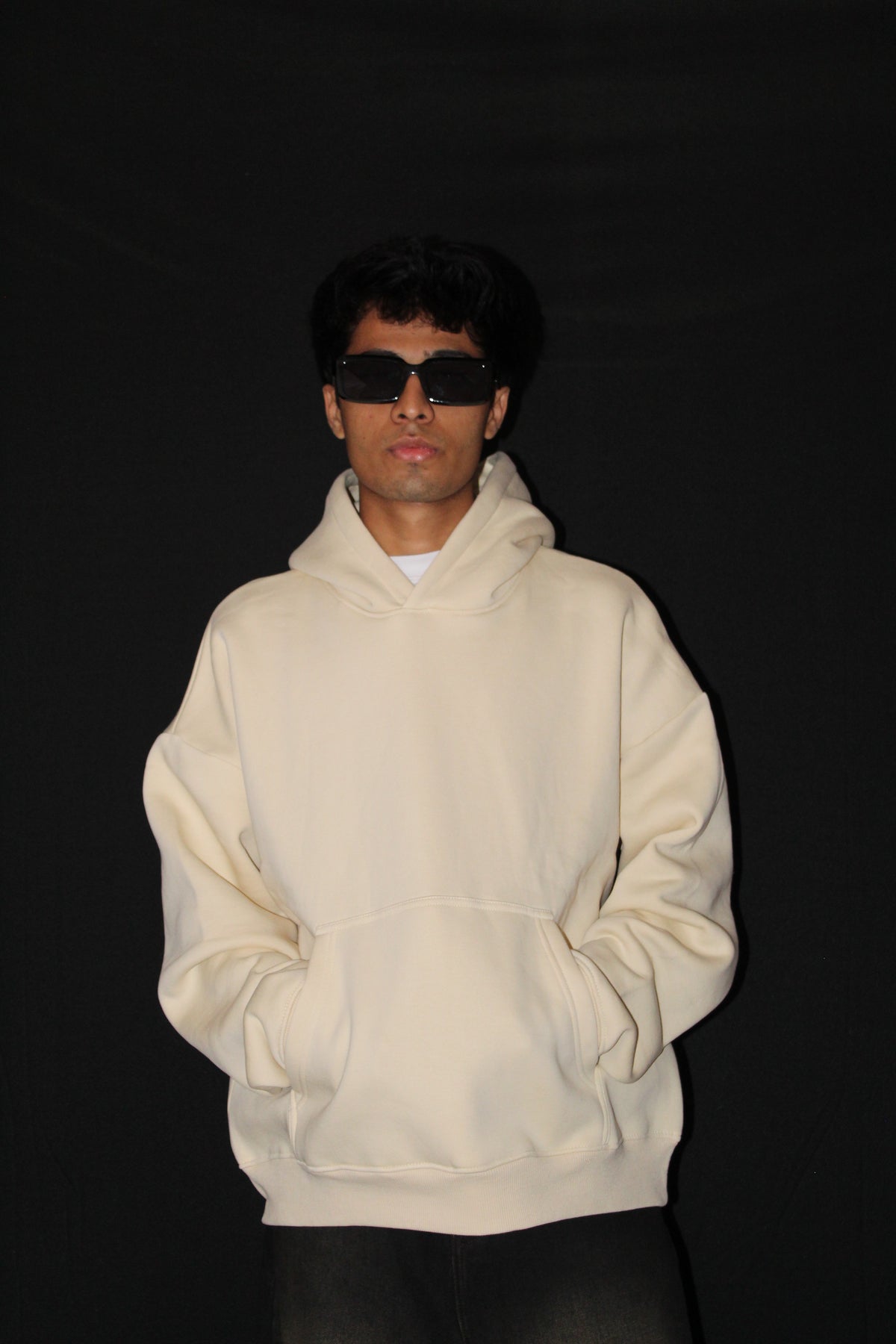 OFF WHITE BOXY HOODIE-01