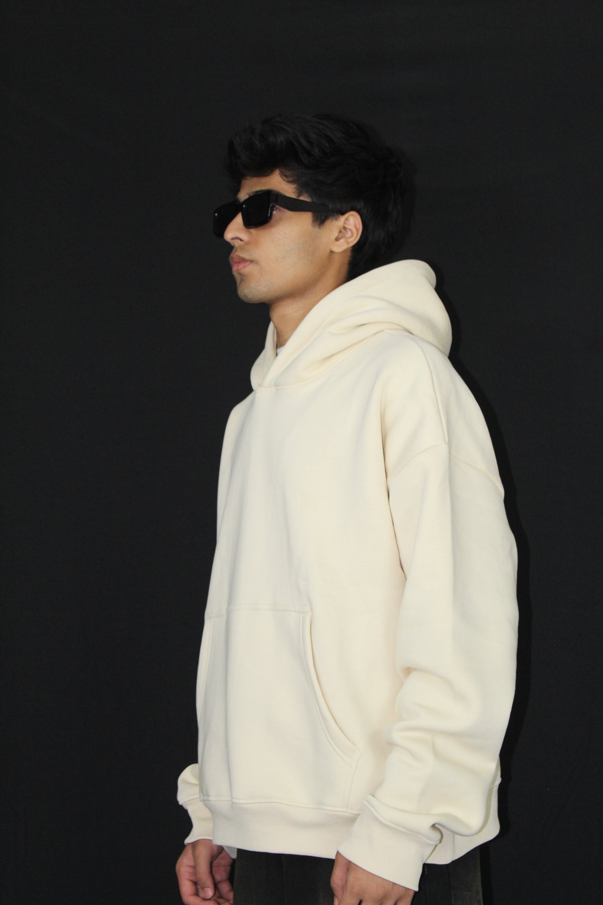 OFF WHITE BOXY HOODIE-01