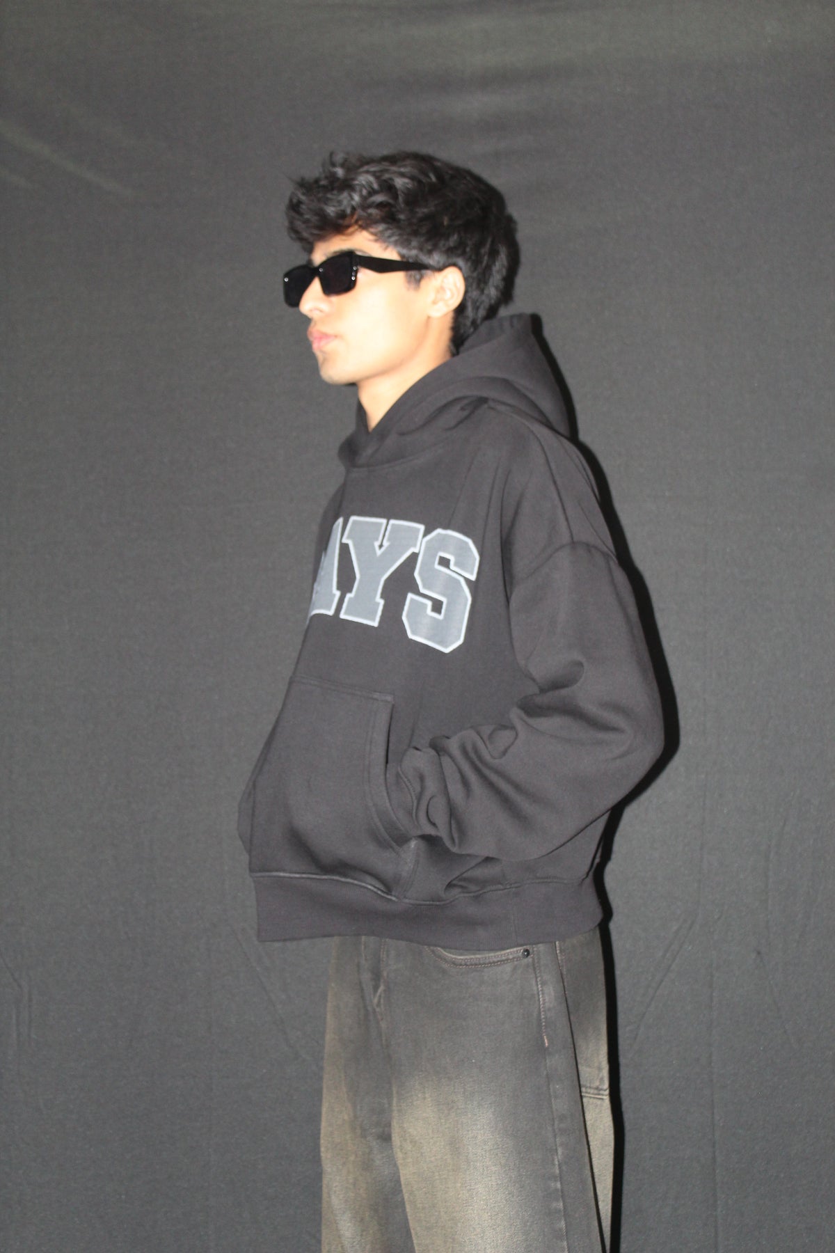BLACK BOXY FIT HOODIE-01