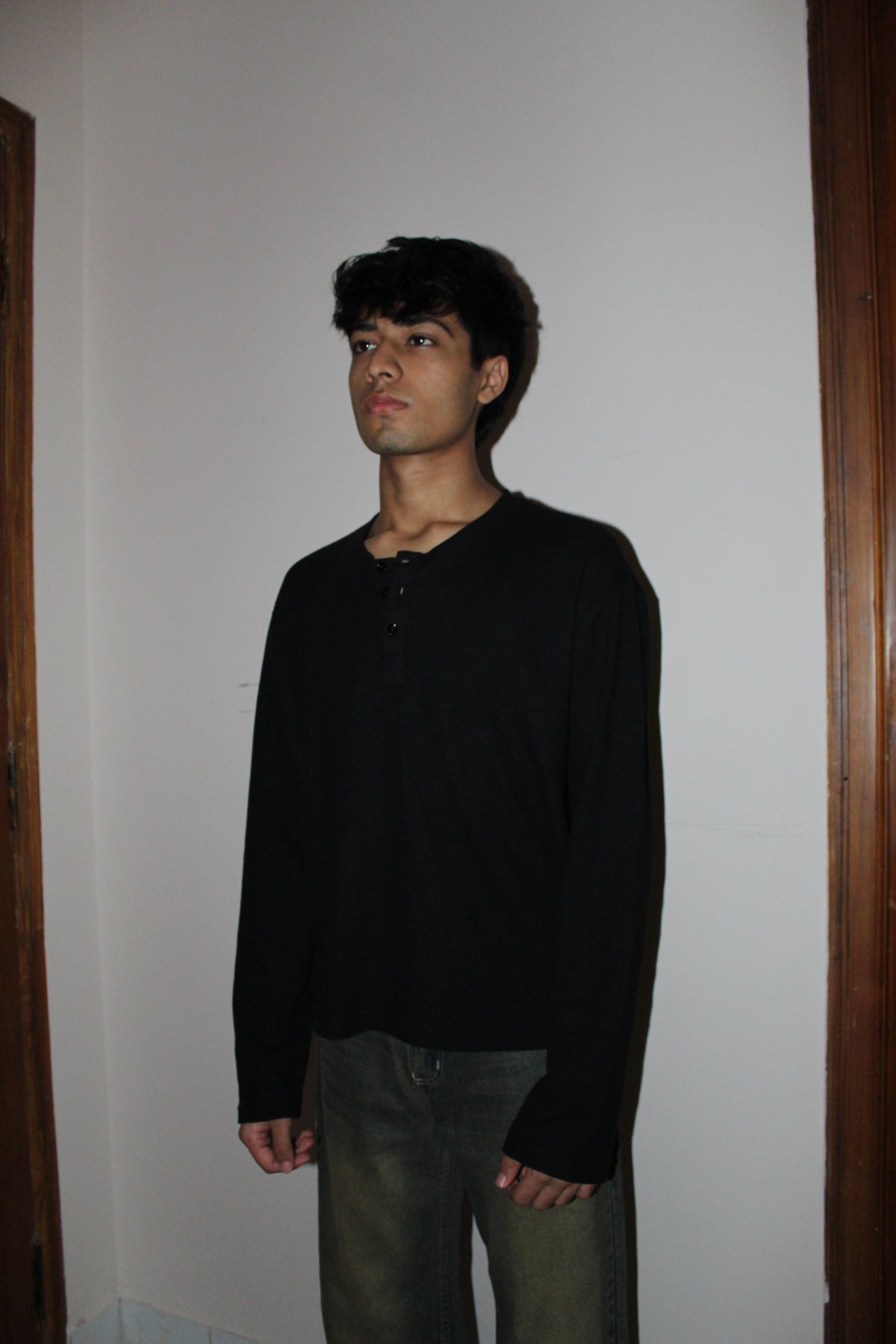 Henley -BLACK WAFFLE KNIT